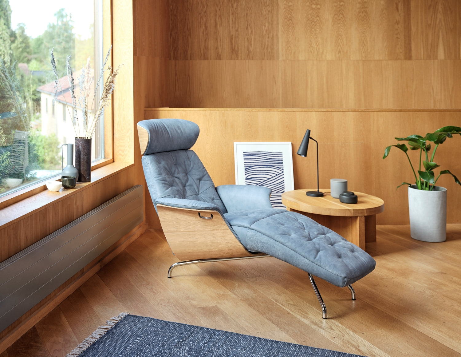 Chaise Longue lounge chair Flexlux Actona volden simile vitra eames ottoman 
