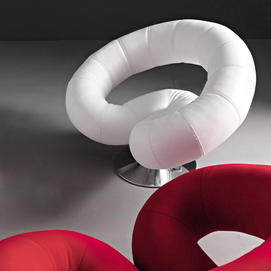 Polis Armchair