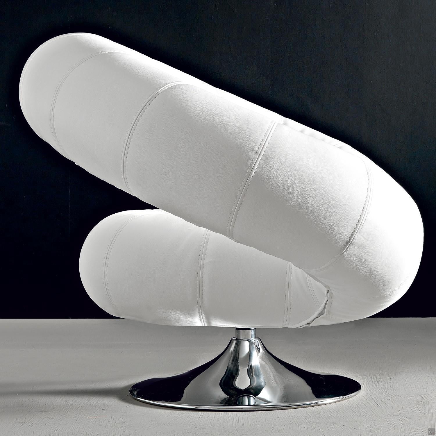 Polis Armchair