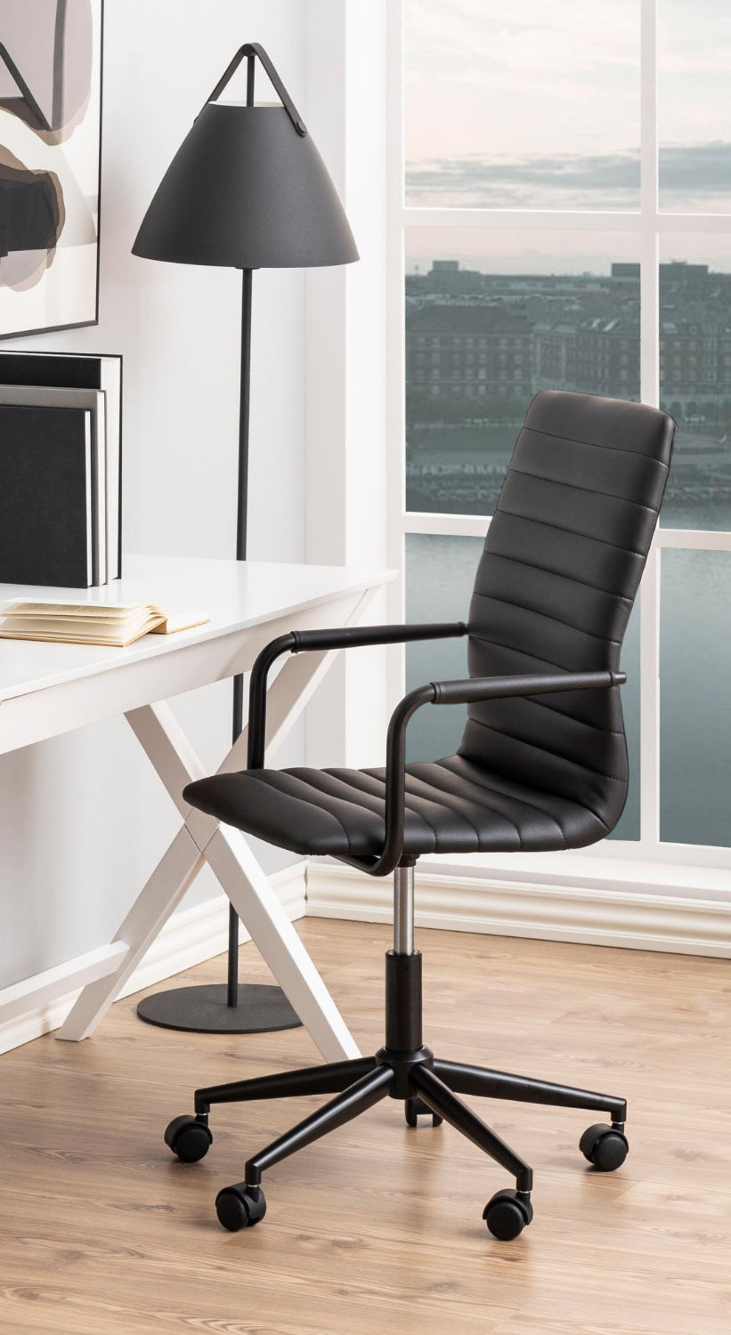 poltrona sedia da ufficio in vera pelle ecopelle PU leather nera reinterpretazione vitra EA117 EA118 EA119 EA 117 118 119