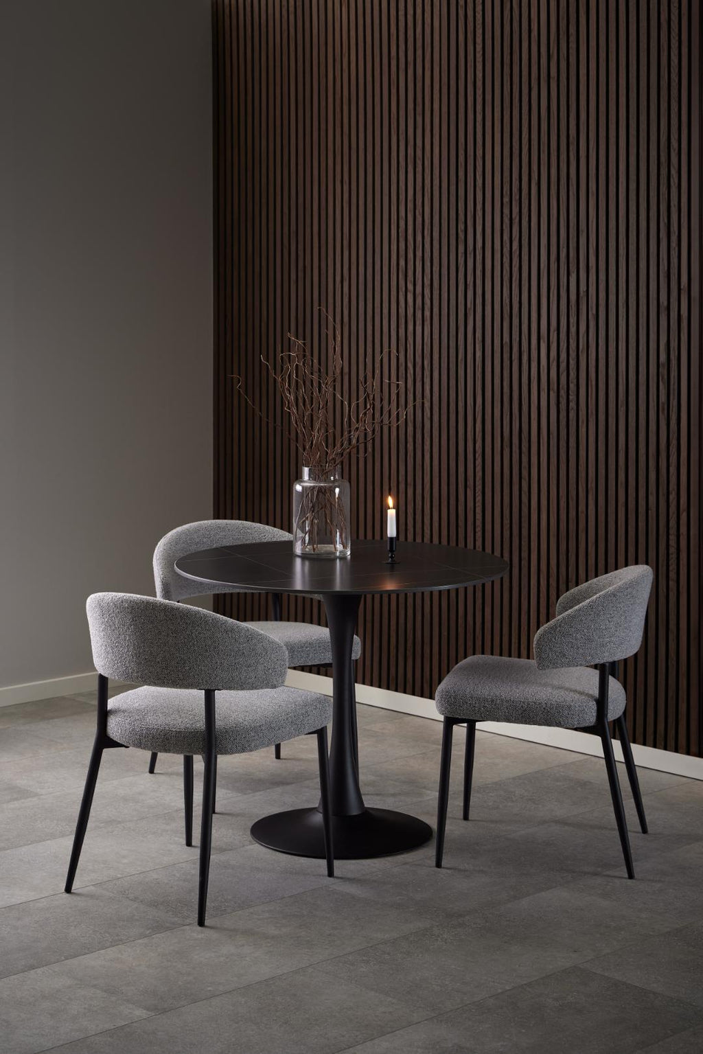 tavolo tipo tulip Eero Saarinen in ceramica