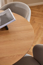 Soli 120x120 dining table